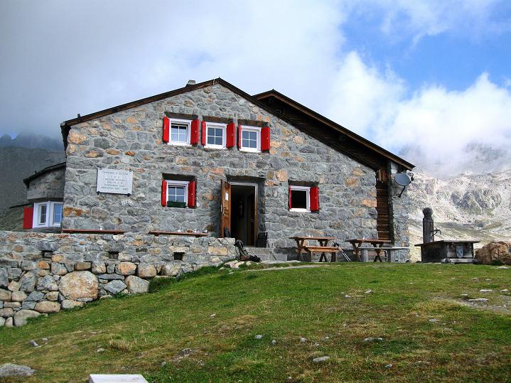 Foto: Andreas Koller / Wandertour / Piz Kesch (3418m) / Chamanna d Es-cha / 06.09.2011 22:05:25