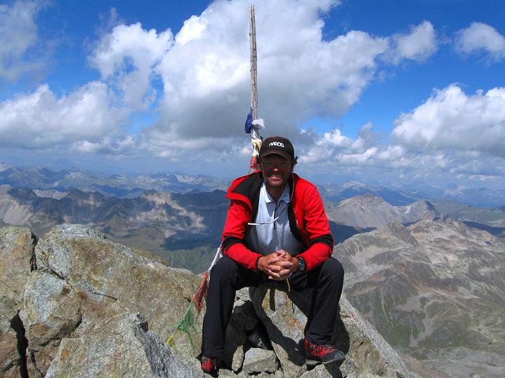 Foto: Andreas Koller / Wandertour / Piz Kesch (3418m) / Am Gipfel des Piz Kesch / 06.09.2011 21:58:01