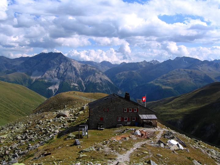 Foto: Andreas Koller / Wandertour / Piz Kesch (3418m) / Chamanna d Es-cha / 06.09.2011 21:55:24