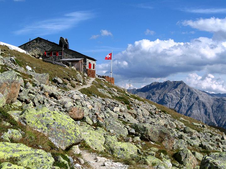 Foto: Andreas Koller / Wandertour / Piz Kesch (3418m) / Abstieg von der Chamanna d Es-cha / 06.09.2011 21:54:07