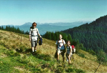 Foto: Wolfgang Dröthandl / Wandertour / Steinplanüberschreitung vom Gaberl nach Knittelfeld / Blick von der Almwiese bei Größinghütte nach Norden: Eisenerzer Alpen, Reiting (Gößeck), Hochschwab / 06.10.2011 13:46:51