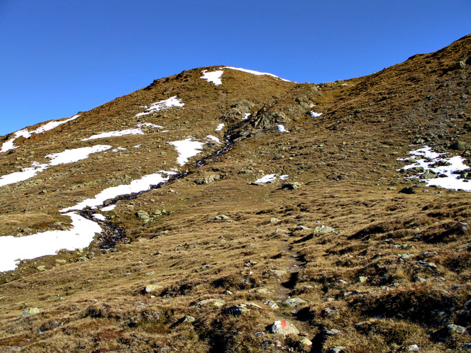 Foto: vince 51 / Wandertour / von der Sesvennahütte auf den Piz Rasass / im Aufstieg / 20.10.2011 23:32:31