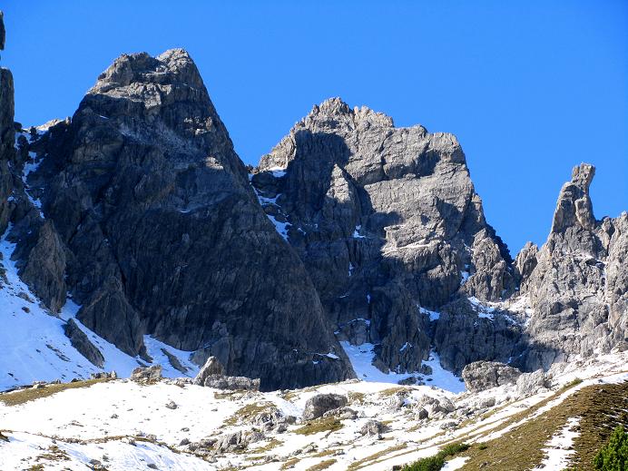 Foto: Andreas Koller / Klettertour / Lange Kante auf den SW Parzinnturm (2590m) / Nochmals Blick auf die Lange Kante und den SW Parzinnturm / 22.10.2011 20:10:23