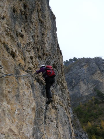 Foto: Wolfgang Lauschensky / Klettersteigtour / Ferrata di Camoglieres auf die Crocetta Soprana / Einstiegswand
/ 28.10.2011 21:07:45