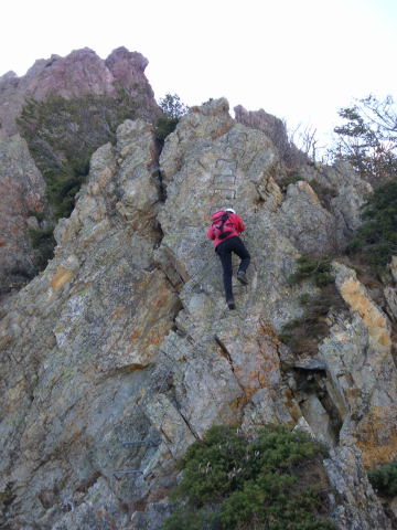 Foto: Wolfgang Lauschensky / Klettersteigtour / Ferrata degli Artisti / gratnahe Kletterei / 29.10.2011 09:01:28