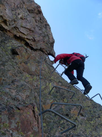 Foto: Wolfgang Lauschensky / Klettersteigtour / Ferrata degli Artisti / letzter Grataufschwung / 29.10.2011 08:59:45