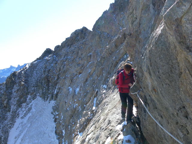Foto: Wolfgang Lauschensky / Wandertour / Cima Argentera 3297m, Königin der Seealpen / abdrängender Abstieg am Band / 29.10.2011 19:07:06