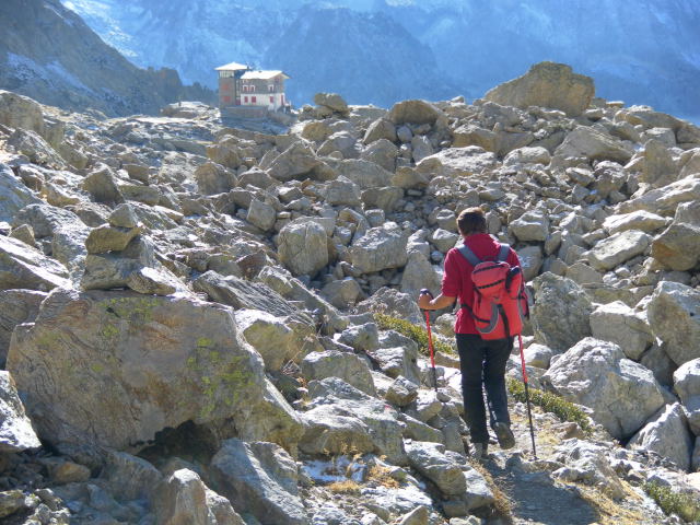 Foto: Wolfgang Lauschensky / Wandertour / Cima Argentera 3297m, Königin der Seealpen / letztes Geröllfeld zum Rifugio Remondino / 29.10.2011 19:04:11