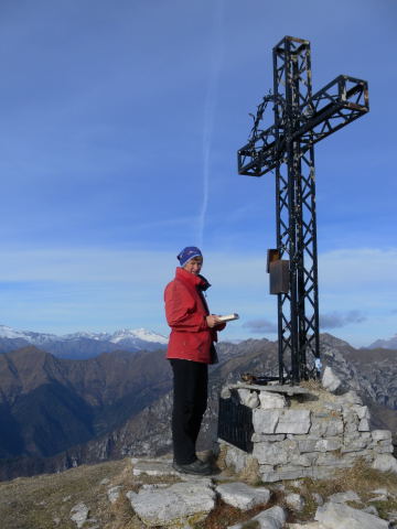 Foto: Wolfgang Lauschensky / Wandertour / Cima d´ Oro bis Cima Pari Kammüberschreitung / Cima Pari / 12.12.2011 15:09:08
