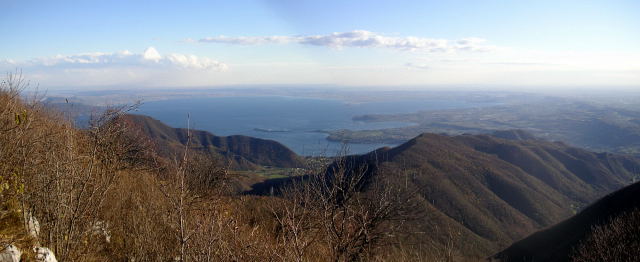 Foto: Wolfgang Lauschensky / Wandertour / Cresta Marmera: vom Monte Spino zum Monte Forametto / südlicher Gardasee / 16.12.2011 07:50:58