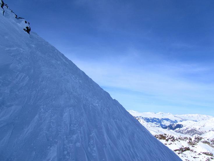 Foto: Andreas Koller / Skitour / Chilchalphorn (3040m) / Die abschüssigste Stelle der Tour / 19.01.2012 21:21:56