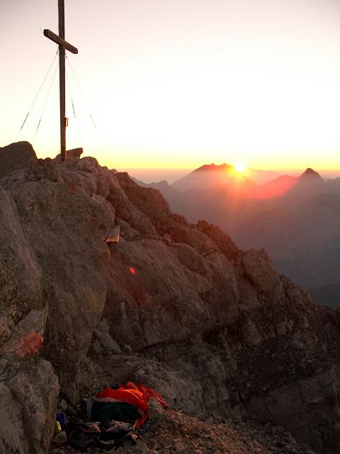 Foto: Datzi / Wandertour / Überschreitung Hochzinth und Birnhorn (Biwak) / Mein Biwak am Gipfel / 23.02.2012 07:10:42