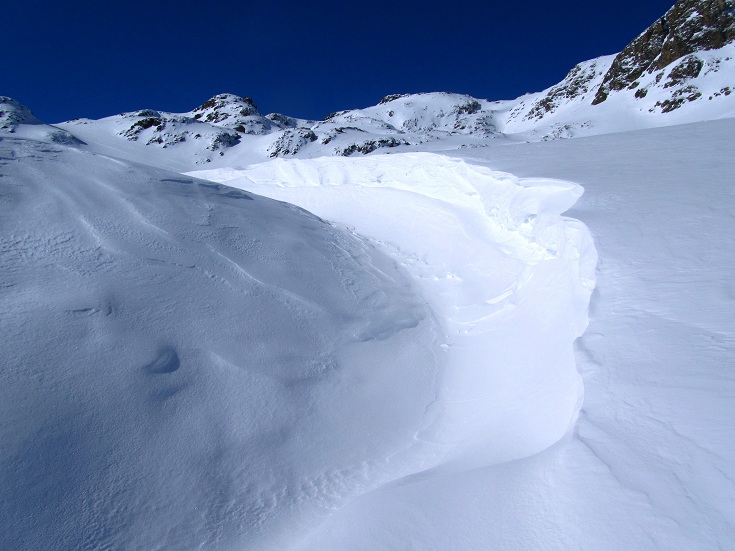 Foto: Andreas Koller / Skitour / Kurzer Anstieg lange Abfahrt am Corn Chamuotsch (3017m) / 08.03.2012 21:44:02
