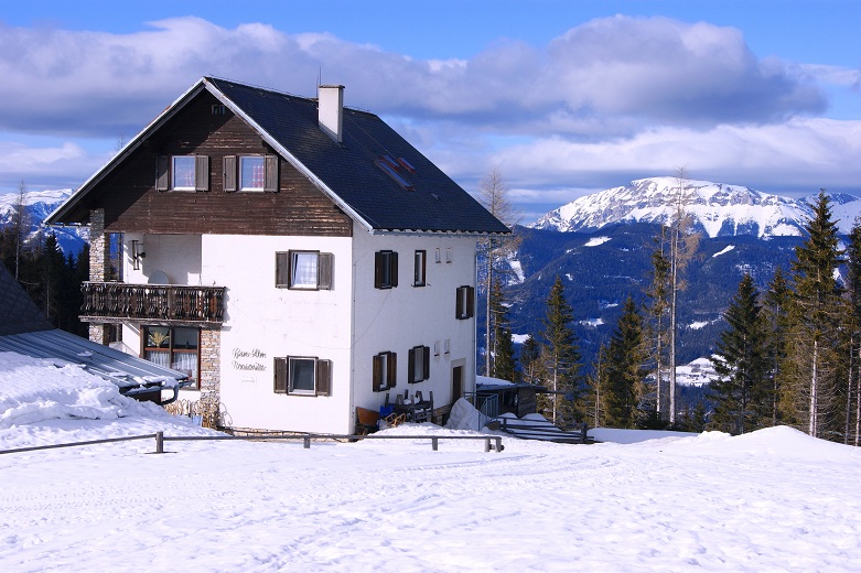 Foto: Andreas Koller / Schneeschuhtour / Panoramaschneeschuhtour auf die Amundsenhöhe (1666m) / Neues Ganzalm Haus / 13.03.2012 19:44:33
