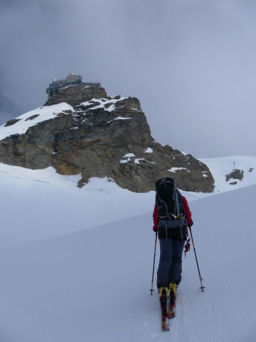 Foto: Wolfgang Lauschensky / Skitour / Sphinx am Jungfraujoch 3571m von der Konkordiahütte / zum Sphinxfels / 05.06.2012 23:34:10