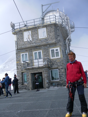 Foto: Wolfgang Lauschensky / Skitour / Sphinx am Jungfraujoch 3571m von der Konkordiahütte / Aussichtsplattform Sphinxgipfel / 05.06.2012 23:33:43
