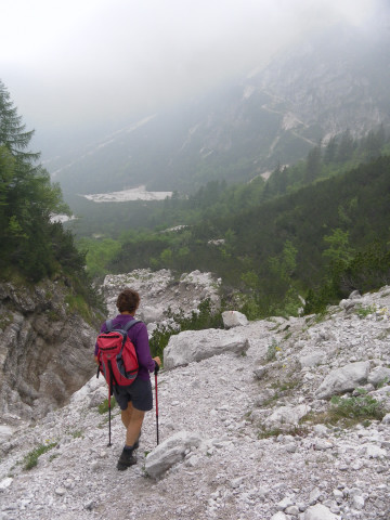 Foto: Wolfgang Lauschensky / Wandertour / Cima dei Lasteri 2459m / Abstieg rechts der Schlucht / 12.06.2012 18:31:07