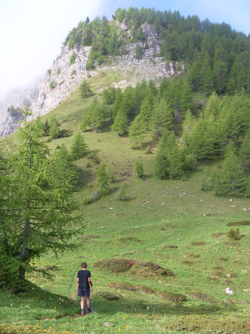 Foto: Wolfgang Lauschensky / Wandertour / Monte Peller Überschreitung zum Castellazzo / Zustieg zum NO-Grat / 14.06.2012 12:51:37