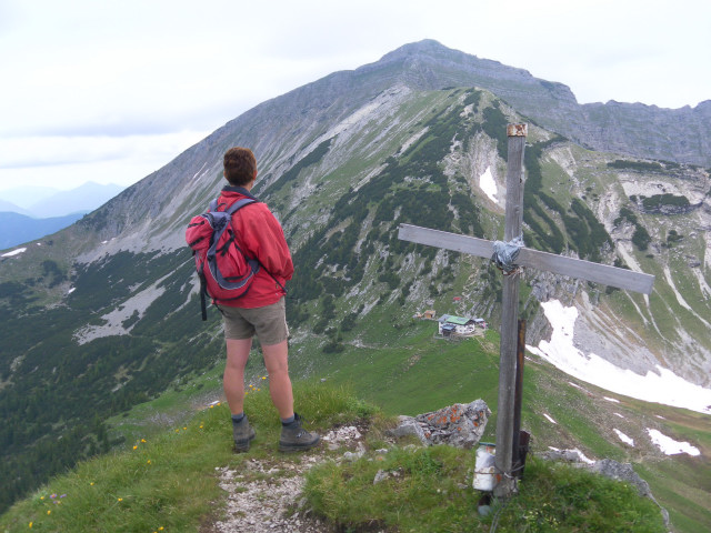 Foto: Wolfgang Lauschensky / Wandertour / Delpsjoch 1945m / Tölzer Hütte und Scharfreiter vom Delpsjochgipfel / 25.06.2012 13:01:14