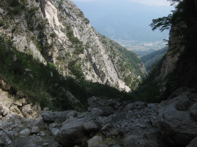Foto: Wolfgang Lauschensky / Klettersteigtour / Ferrata Clemente Chiesa della Val Scura und Monte Cimone 1555m / Valsugana / 18.07.2012 18:38:08