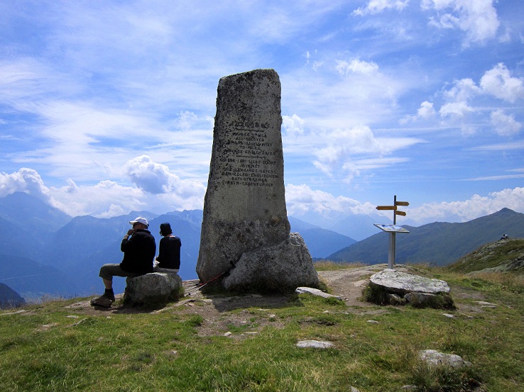 Foto: Andreas Koller / Wandertour / Sparrhorn - kleiner 3000er mit großer Aussicht (3021m) / Tyndall-Denkmal / 08.09.2012 20:09:05