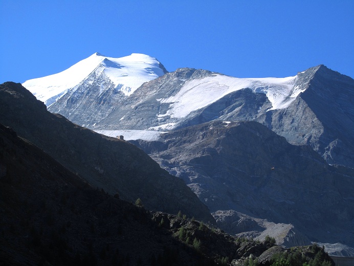 Foto: Andreas Koller / Wandertour / Aus dem Turtmanntal auf die Barrhörner (3610m) / Bishorn (4153m) / 13.09.2012 01:49:08