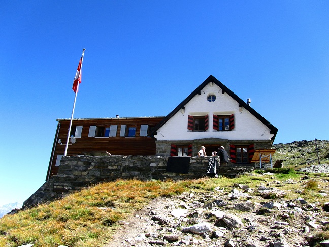 Foto: Andreas Koller / Wandertour / Aus dem Turtmanntal auf die Barrhörner (3610m) / Turtmannhütte / 13.09.2012 01:46:34