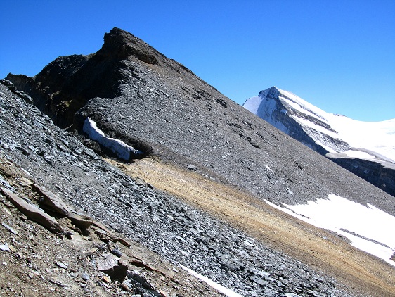 Foto: Andreas Koller / Wandertour / Aus dem Turtmanntal auf die Barrhörner (3610m) / Inneres Barrhorn und Brunegghorn (3833m) / 13.09.2012 01:30:52
