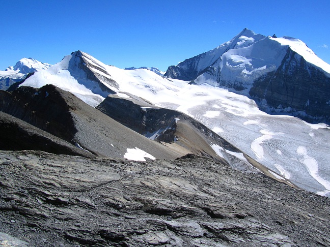 Foto: Andreas Koller / Wandertour / Aus dem Turtmanntal auf die Barrhörner (3610m) / Brunegghorn (3833m) und Bishorn (4153m) / 13.09.2012 01:27:29