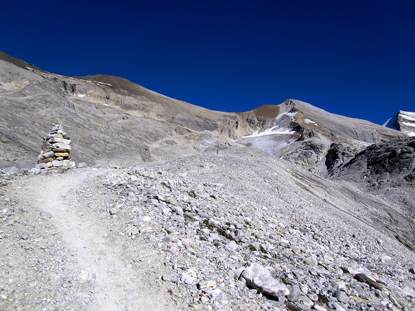Foto: Andreas Koller / Wandertour / Aus dem Turtmanntal auf die Barrhörner (3610m) / 13.09.2012 01:21:52