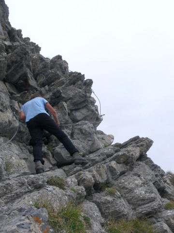 Foto: Wolfgang Lauschensky / Klettersteigtour / Mont Charvin 2409m über Via ferrata d’Ugine / kurze exponierte Felsabschnitte / 21.09.2012 18:29:29