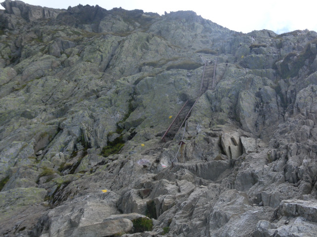 Foto: Wolfgang Lauschensky / Wandertour / Le Brevent 2525m / die kurze gesicherte Felsflanke / 26.09.2012 17:29:49