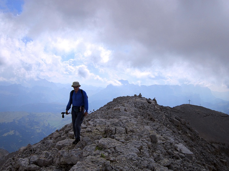 Foto: Andreas Koller / Wandertour / Piz de Lavarella (3055m) / Am Grat / 27.09.2012 00:27:42