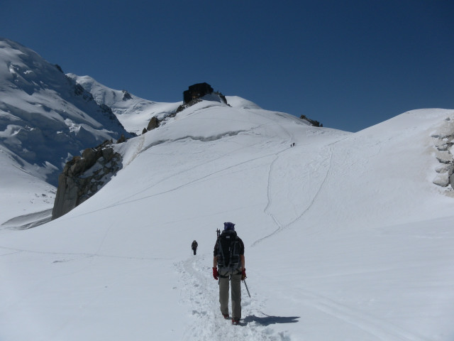 Foto: Wolfgang Lauschensky / Wandertour / Mont Blanc du Tacul 4248m / Firnhang zum Refuge des Cosmiques / 01.10.2012 22:41:49