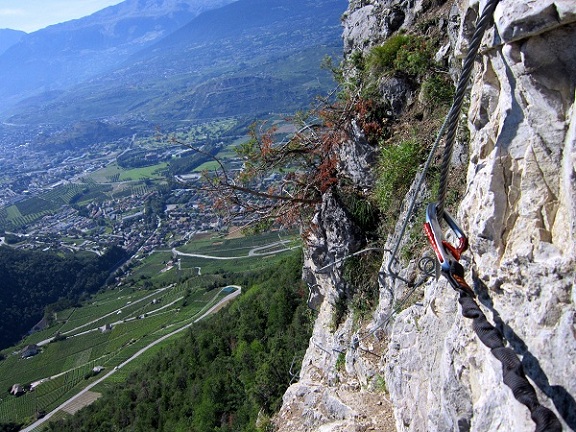 Foto: Andreas Koller / Klettersteigtour / Via ferrata du Belvedere (1265m) / 02.10.2012 01:17:52