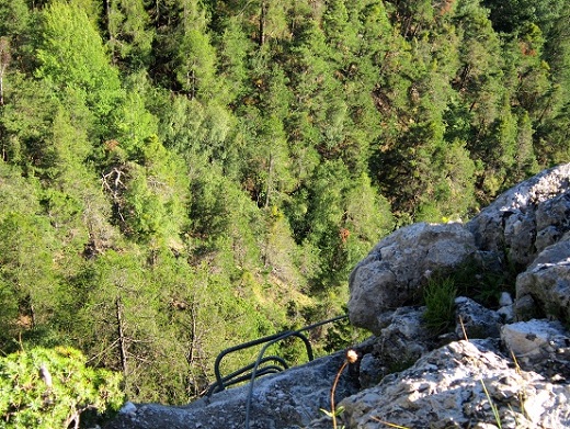 Foto: Andreas Koller / Klettersteigtour / Via ferrata du Belvedere (1265m) / 02.10.2012 01:13:50