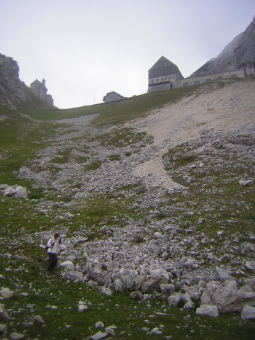 Foto: Wolfgang Lauschensky / Wandertour / Rampoldplatte – Lechnerköpfl – Hochsalwand – Wendelstein / Wendelsteinhaus aus der Zellerscharte / 28.10.2012 22:31:57