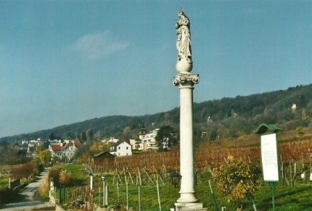 Foto: Wolfgang Dröthandl / Wandertour / Stadtwanderweg 12 - Durch Wien von West nach Ost / Marienstatue in der Mitterwurzergasse - hier verlobte sich Ferdinand Raimund! / 03.12.2012 11:37:19