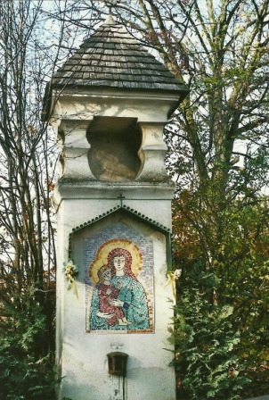 Foto: Wolfgang Dröthandl / Wandertour / Stadtwanderweg 12 - Durch Wien von West nach Ost / Cholerakreuz auf der Salmannsdorfer Höhe / 03.12.2012 11:36:35
