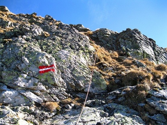 Foto: Andreas Koller / Wandertour / Gratwanderung zum Kerschkern (2225m) / Abstieg vom Kerschkernkogel / 21.11.2012 01:06:21