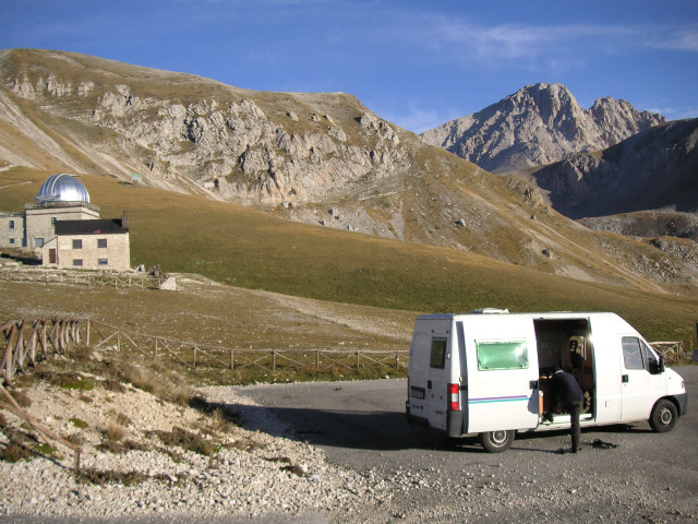 Foto: Wolfgang Lauschensky / Wandertour / Direttissima zum Corno Grande di Gran Sasso 2912m / Ausgangspunkt Osservatorio / 16.12.2012 14:52:06