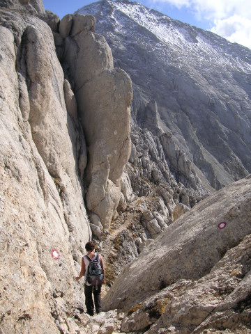 Foto: Wolfgang Lauschensky / Klettersteigtour / Corno Piccolo über Ferrata Danesi / am Westwandfuß / 16.12.2012 15:23:03
