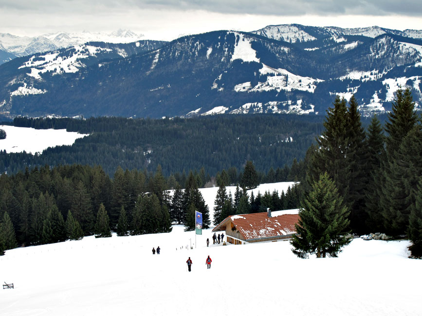 Foto: vince 51 / Schneeschuhtour / Hauchenberg / Blick vom Aussichtsturm zur Klings Hütte / 03.01.2013 23:29:33