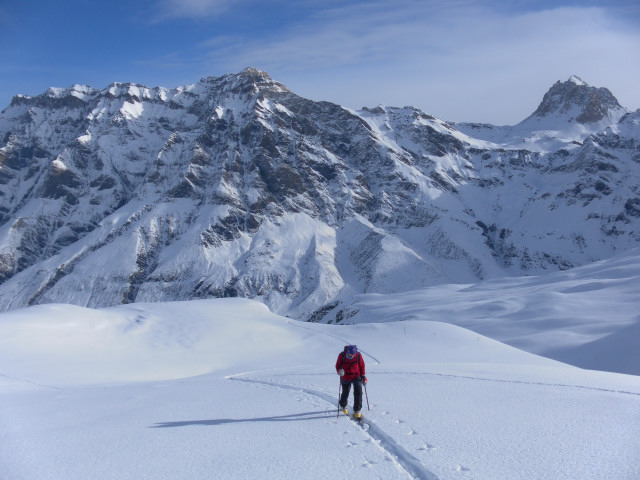 Foto: Wolfgang Lauschensky / Skitour / Tomülgrat 2739m / Bruschgghorn und Pizzas d'Anarosas / 29.01.2013 17:38:19