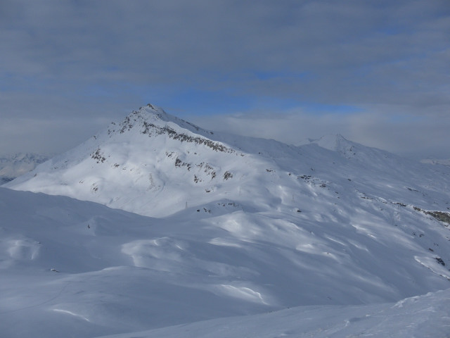 Foto: Wolfgang Lauschensky / Skitour / Piz Tomül 2946m / Piz Tomül vom Strätscherhorn gesehen. Rechts davon Piz Guw und Tällihorn / 30.01.2013 17:44:19