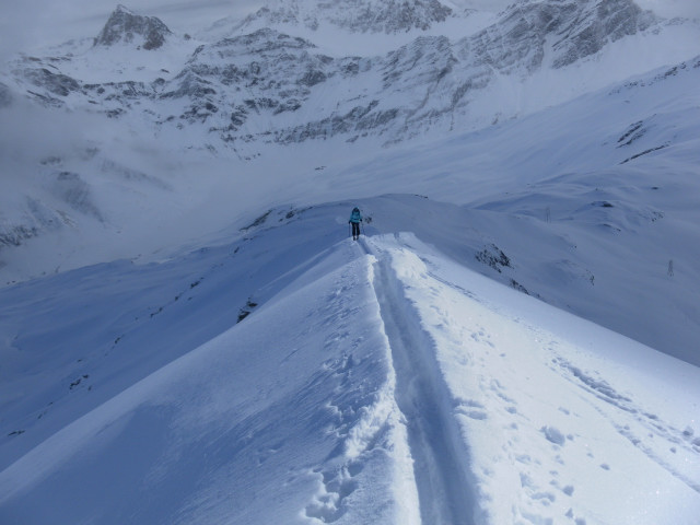 Foto: Wolfgang Lauschensky / Skitour / Piz Tomül 2946m / sanfte Gratwanderung / 30.01.2013 17:43:44