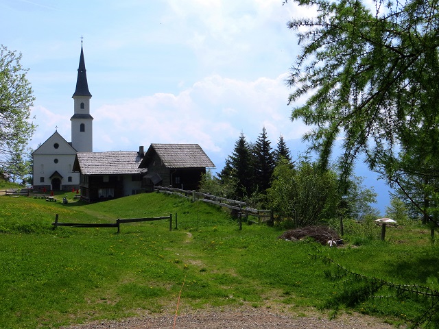 Foto: Andreas Koller / Wandertour / Vom Marterle auf den Leitenkopf (2449m) / Rückblick zum Marterle / 05.07.2013 21:04:10