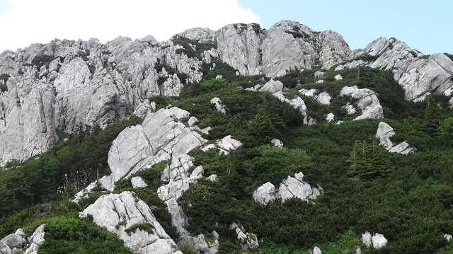 Foto: Datzi / Wandertour / Bergtour auf den Risnjak (1528m) und Snjeznik mit Biwak (1505m) / Anstieg zum Risnjak / 30.07.2013 18:35:12
