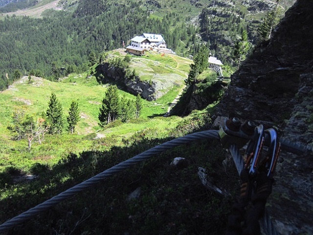 Foto: Andreas Koller / Klettersteigtour / Murmele Klettersteig / Via ferrata Marmotta (2330m) / Beim 1.Notausstieg / 14.08.2013 23:42:59
