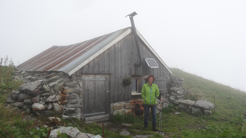 Foto: Datzi / Wandertour / Wanderung zum Berglimattsee und Wellness auf der Bergli Alp / Die Hirterhütte / 18.09.2013 06:39:35